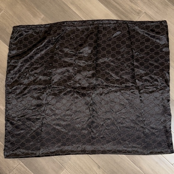 Gucci Satin Pull String Dust Bag for Luggage or Large Duffle Bag - Picture 2 of 7